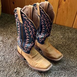 Tan and Blue Ariat Western Cowboy Boots